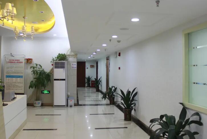 爱洁口腔诊所 石家庄爱洁口腔地址 爱洁口腔真实案例_瑞格口腔诊所(河北大街店)假牙价格