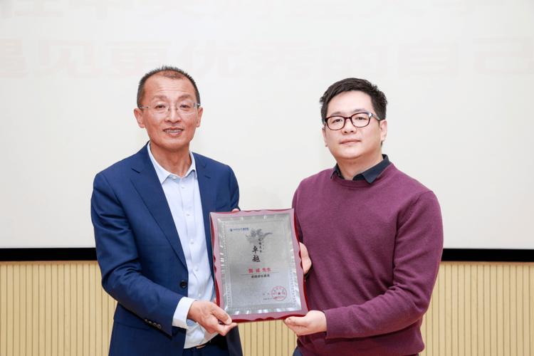 上海师范大学商学院MBA项目实践导师_mba 专业_社科赛斯MBA培训双轨教学体系